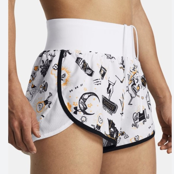 Under Armor Launch Shorts White in Dubai Athletic Shorts ~ Rear M - Picture 1 of 9